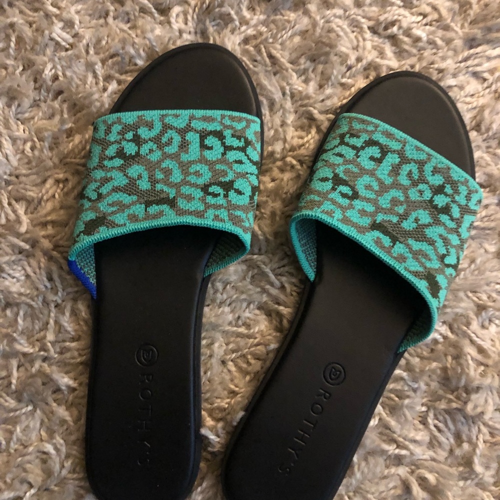 RARE Rothy’s Slides Never Released - Picture 2 of 3